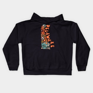 Delaware State Design | Artist Designed Illustration Featuring Delaware State Outline Filled With Retro Flowers with Retro Hand-Lettering Kids Hoodie